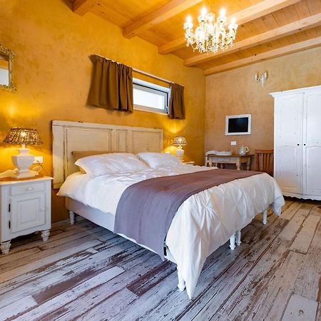 Bed and Breakfast Aria Di Bosco LʼAquila Exterior foto